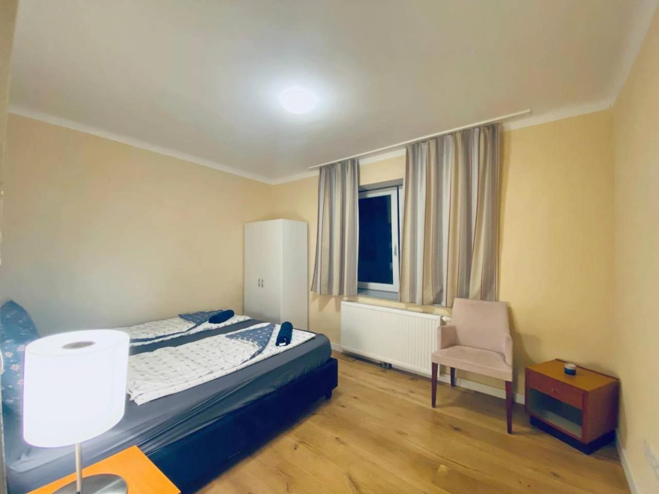 Family In Florisdorf Area Bo * Viena